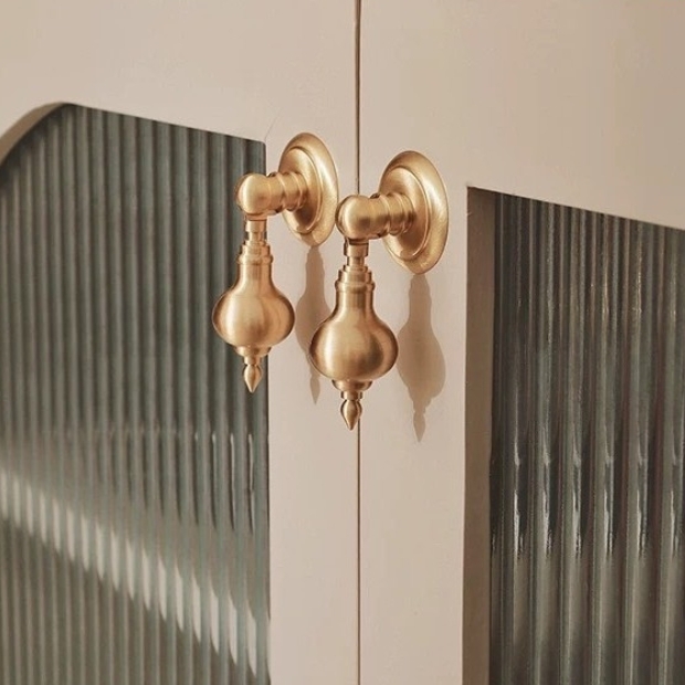 SH-C07-30GD LOGO4.jpg