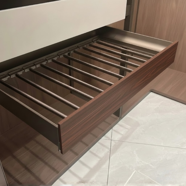 YP玻璃面板褲架-中款 實木皮抽面.jpg