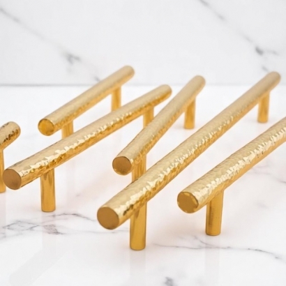 WH-C62-07GD  LOGO 3.jpg