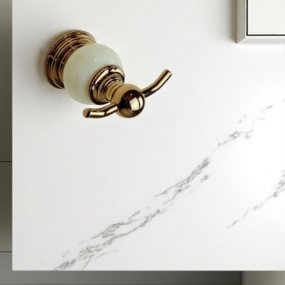 HK-MC07-007 LOGO.jpg