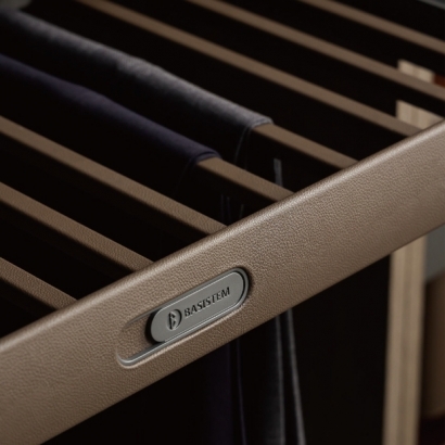 BASISTEM 褲架5.jpg